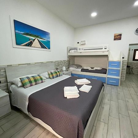 Casa Vacanze Luisa Neapel Exterior foto